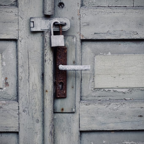 A picture of a wood door